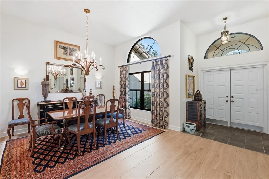 En Venta: $1,600,000 (4 camas, 3 baños, 3017 Pies cuadrados)