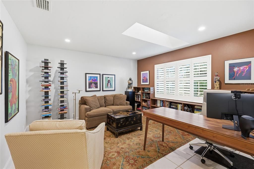 En Venta: $1,600,000 (4 camas, 3 baños, 3017 Pies cuadrados)