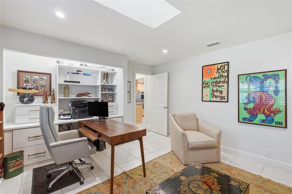 En Venta: $1,600,000 (4 camas, 3 baños, 3017 Pies cuadrados)