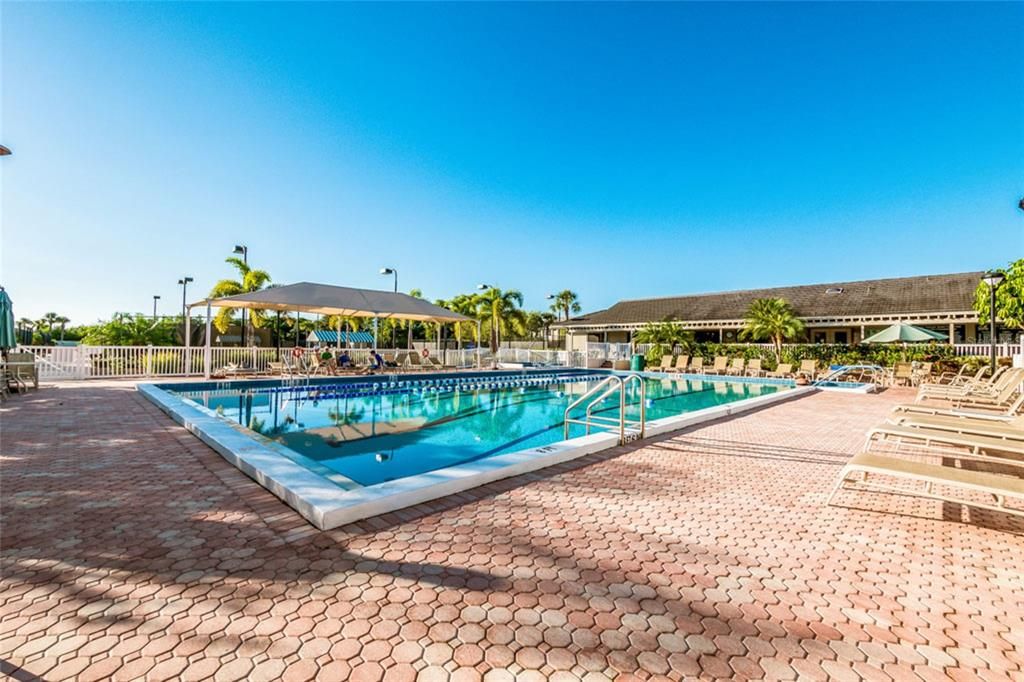 En Venta: $1,600,000 (4 camas, 3 baños, 3017 Pies cuadrados)