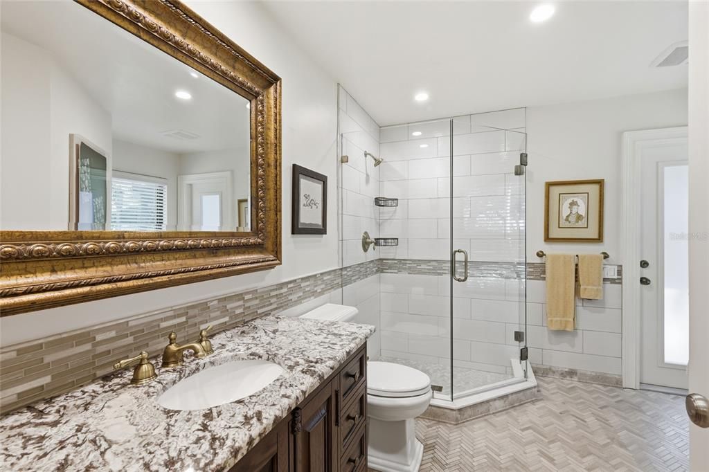 En Venta: $1,600,000 (4 camas, 3 baños, 3017 Pies cuadrados)