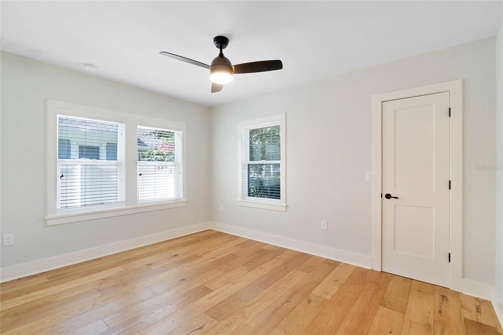 Active With Contract: $550,000 (3 beds, 2 baths, 1511 Square Feet)