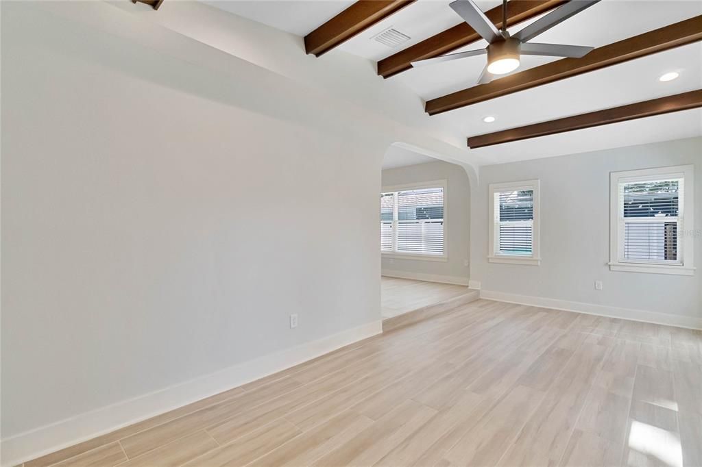 Active With Contract: $550,000 (3 beds, 2 baths, 1511 Square Feet)