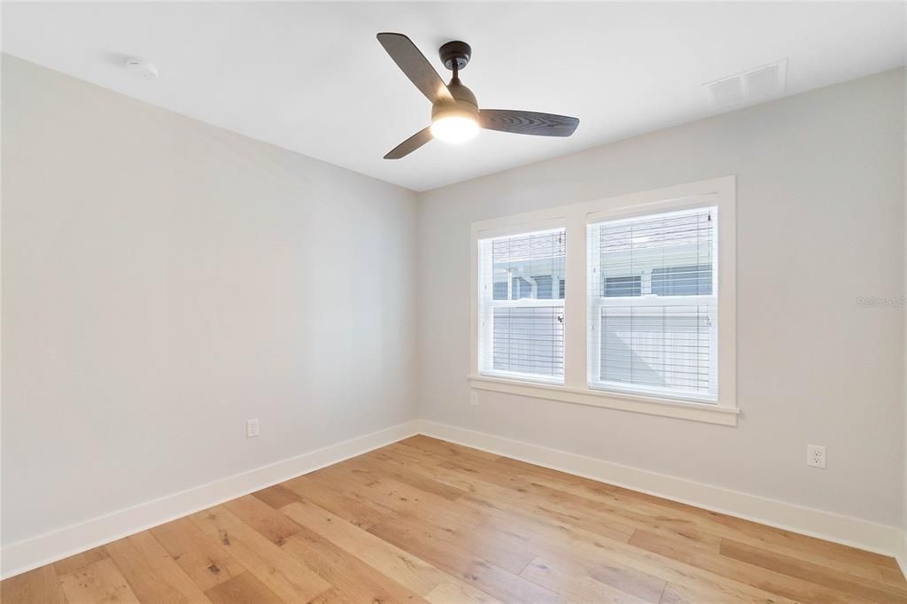 Active With Contract: $550,000 (3 beds, 2 baths, 1511 Square Feet)