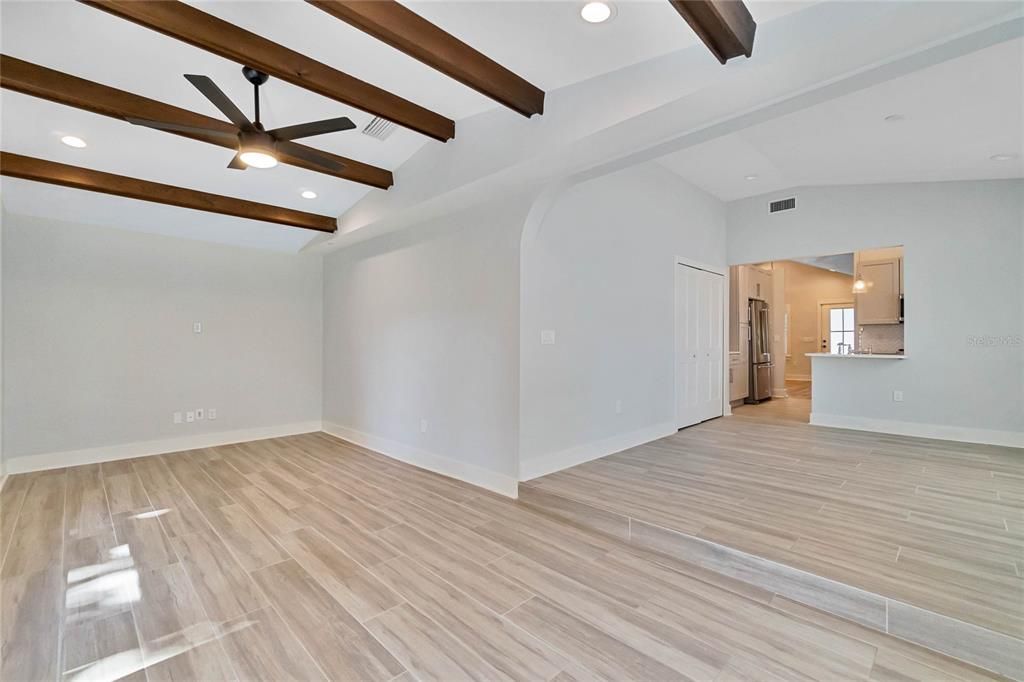 Active With Contract: $550,000 (3 beds, 2 baths, 1511 Square Feet)