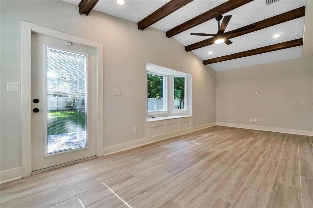 Active With Contract: $550,000 (3 beds, 2 baths, 1511 Square Feet)