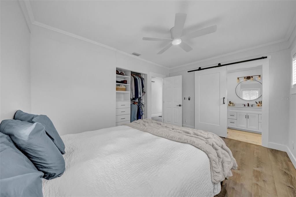 For Sale: $500,000 (2 beds, 2 baths, 1292 Square Feet)