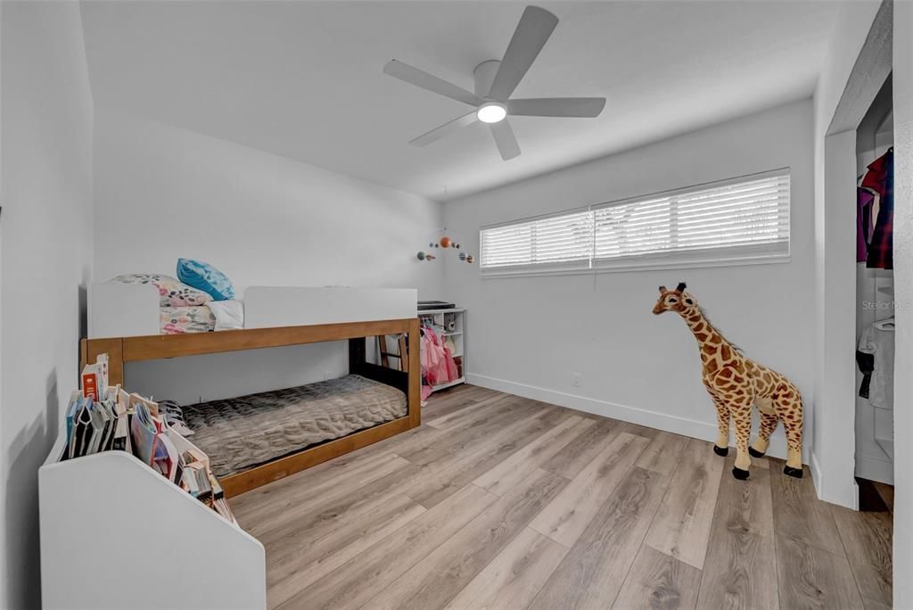 For Sale: $500,000 (2 beds, 2 baths, 1292 Square Feet)