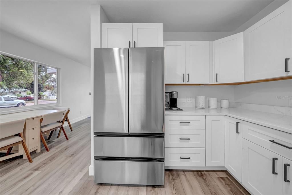 For Sale: $500,000 (2 beds, 2 baths, 1292 Square Feet)