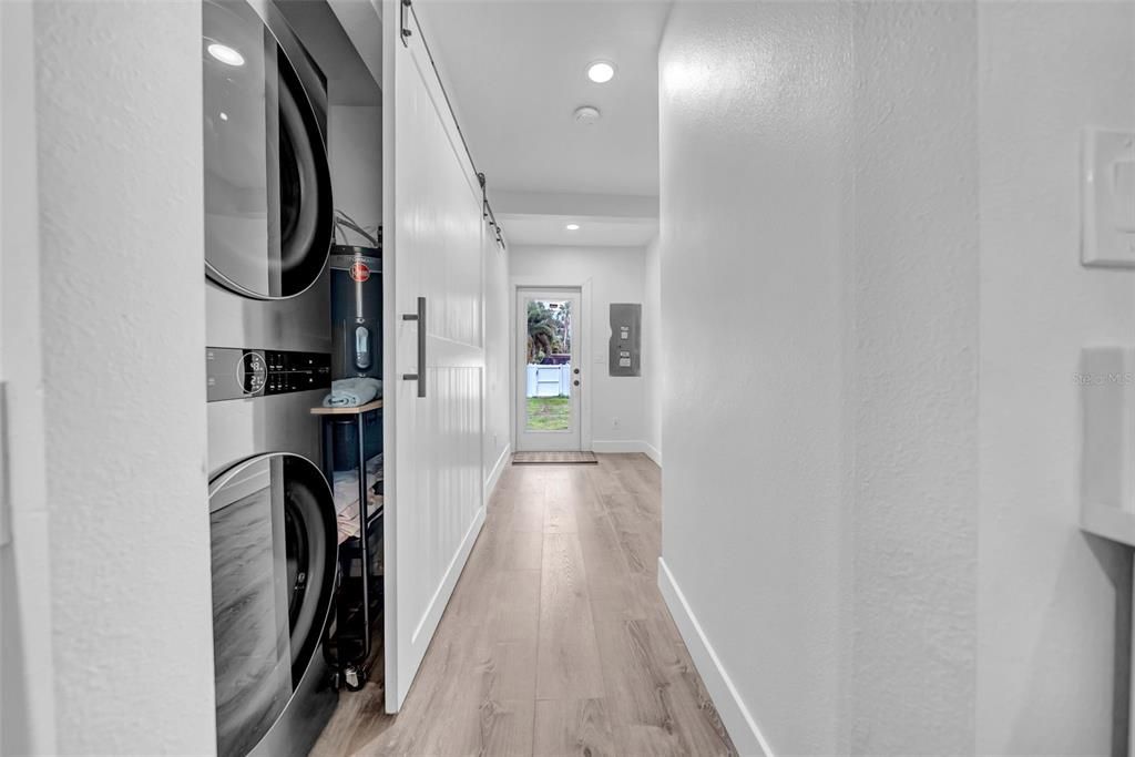 For Sale: $500,000 (2 beds, 2 baths, 1292 Square Feet)