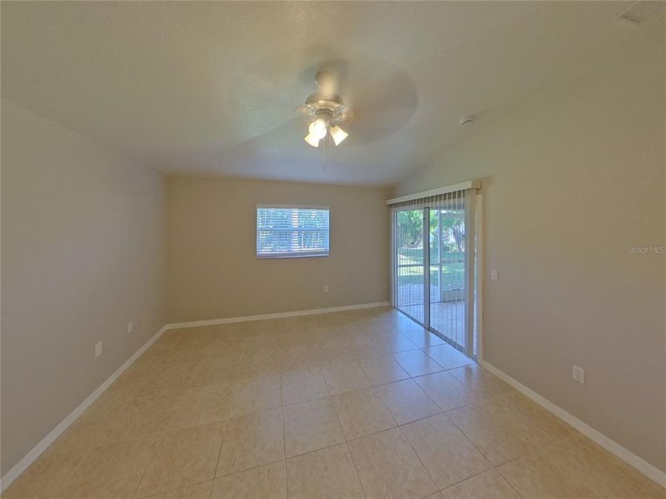 For Rent: $2,099 (3 beds, 2 baths, 1628 Square Feet)