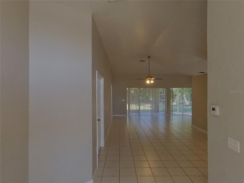 For Rent: $2,099 (3 beds, 2 baths, 1628 Square Feet)
