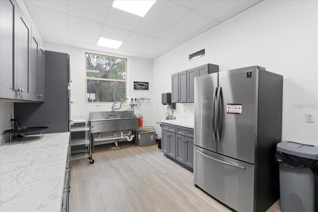 На продажу: $1,200,000 (0 спален, 0 ванн, 4206 Квадратных фут)