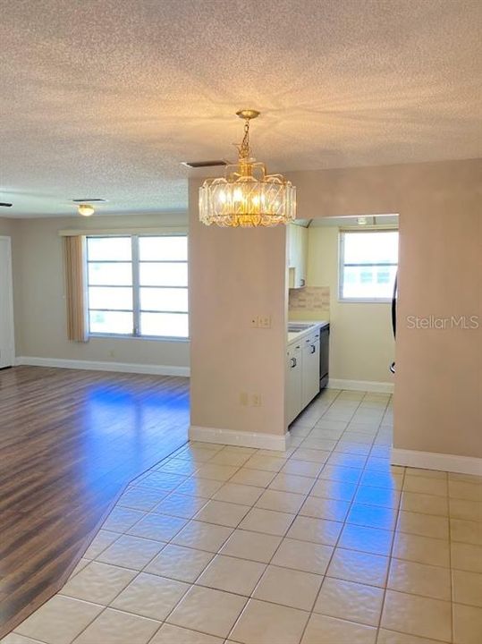 出租: $1,650 (2 贝兹, 1 浴室, 1135 平方英尺)