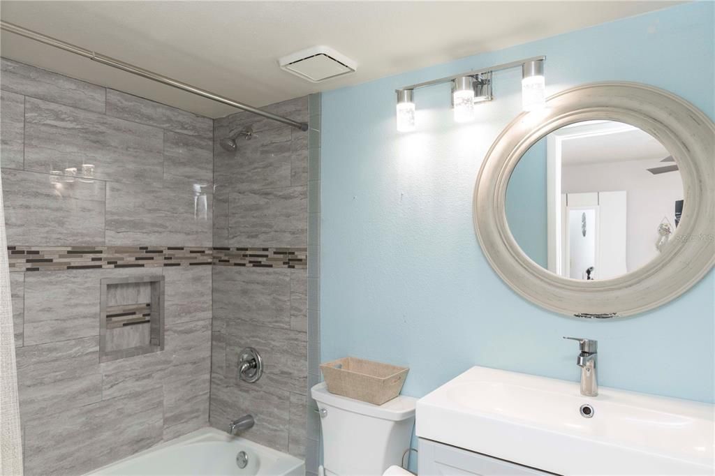 待售: $269,900 (2 贝兹, 2 浴室, 874 平方英尺)