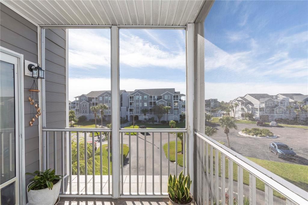 待售: $269,900 (2 贝兹, 2 浴室, 874 平方英尺)