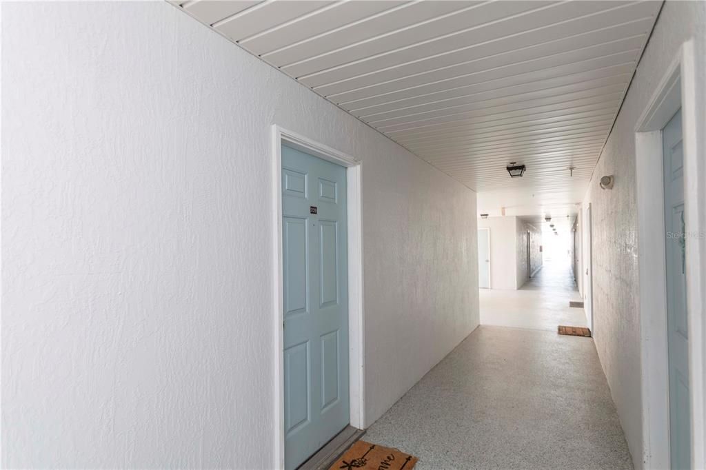 待售: $269,900 (2 贝兹, 2 浴室, 874 平方英尺)