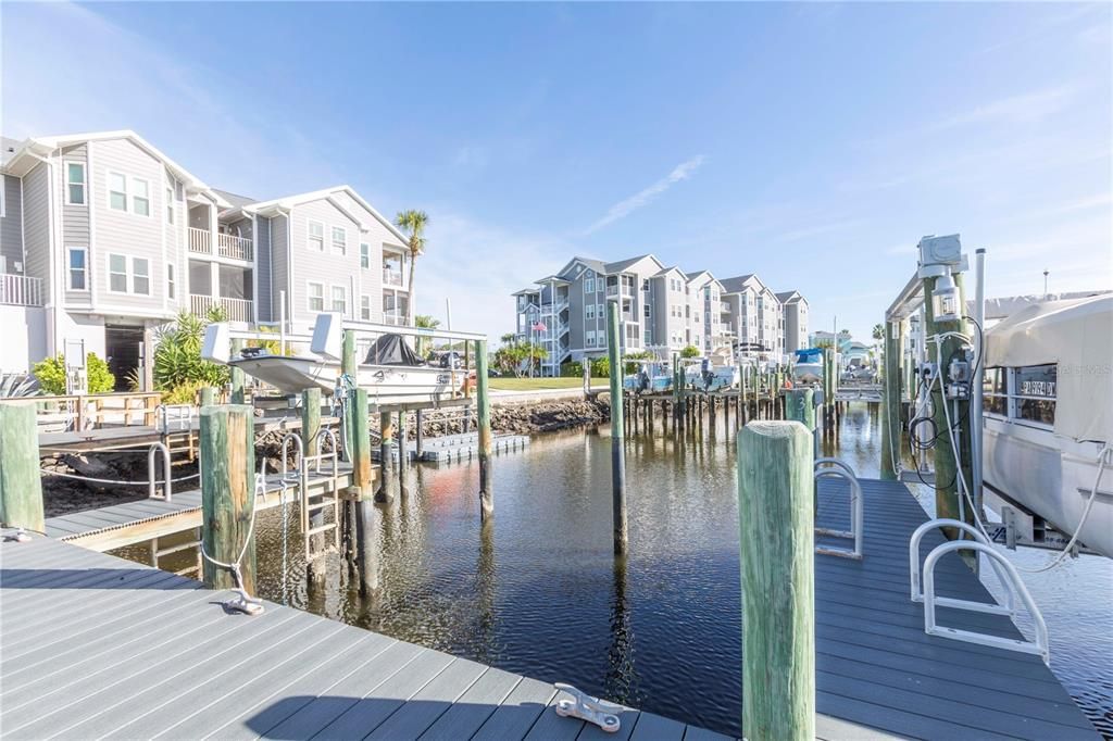 待售: $269,900 (2 贝兹, 2 浴室, 874 平方英尺)