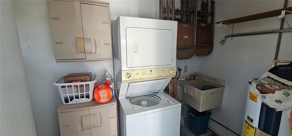 待售: $219,900 (2 贝兹, 2 浴室, 1048 平方英尺)