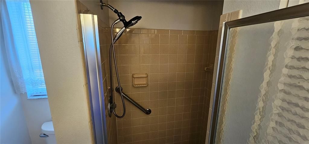 待售: $219,900 (2 贝兹, 2 浴室, 1048 平方英尺)