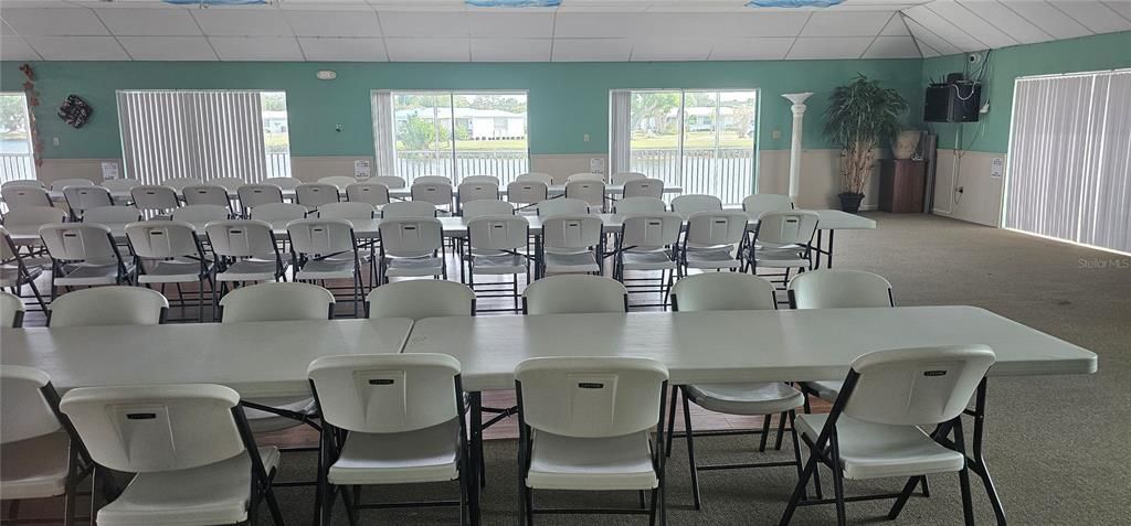 待售: $219,900 (2 贝兹, 2 浴室, 1048 平方英尺)