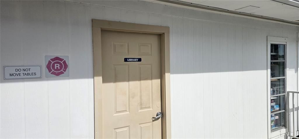 待售: $219,900 (2 贝兹, 2 浴室, 1048 平方英尺)