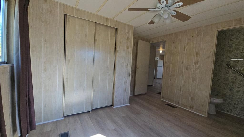 出租: $1,250 (2 贝兹, 1 浴室, 736 平方英尺)