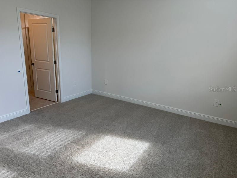 В аренду: $2,700 (4 спален, 2 ванн, 2082 Квадратных фут)