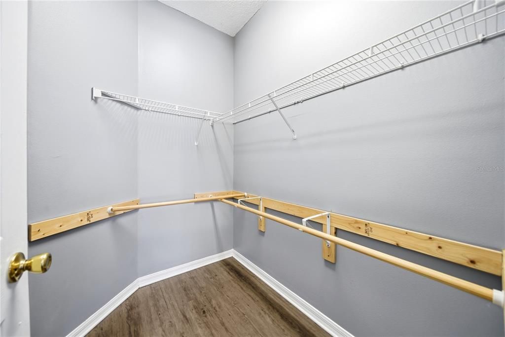 For Sale: $399,000 (3 beds, 2 baths, 1592 Square Feet)