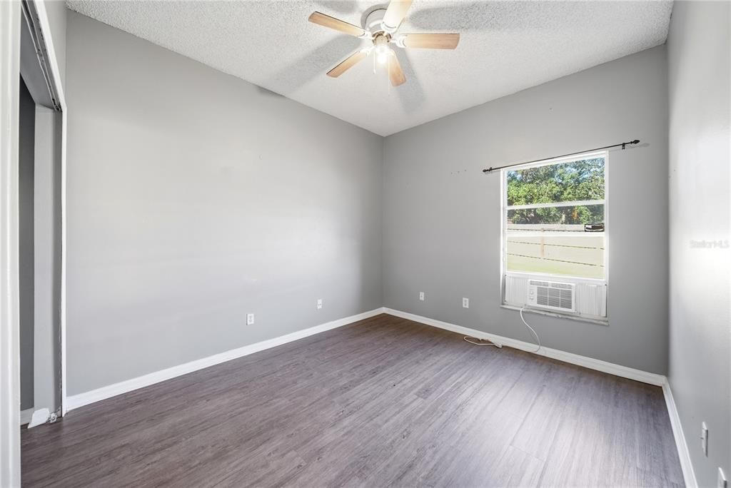 For Sale: $399,000 (3 beds, 2 baths, 1592 Square Feet)