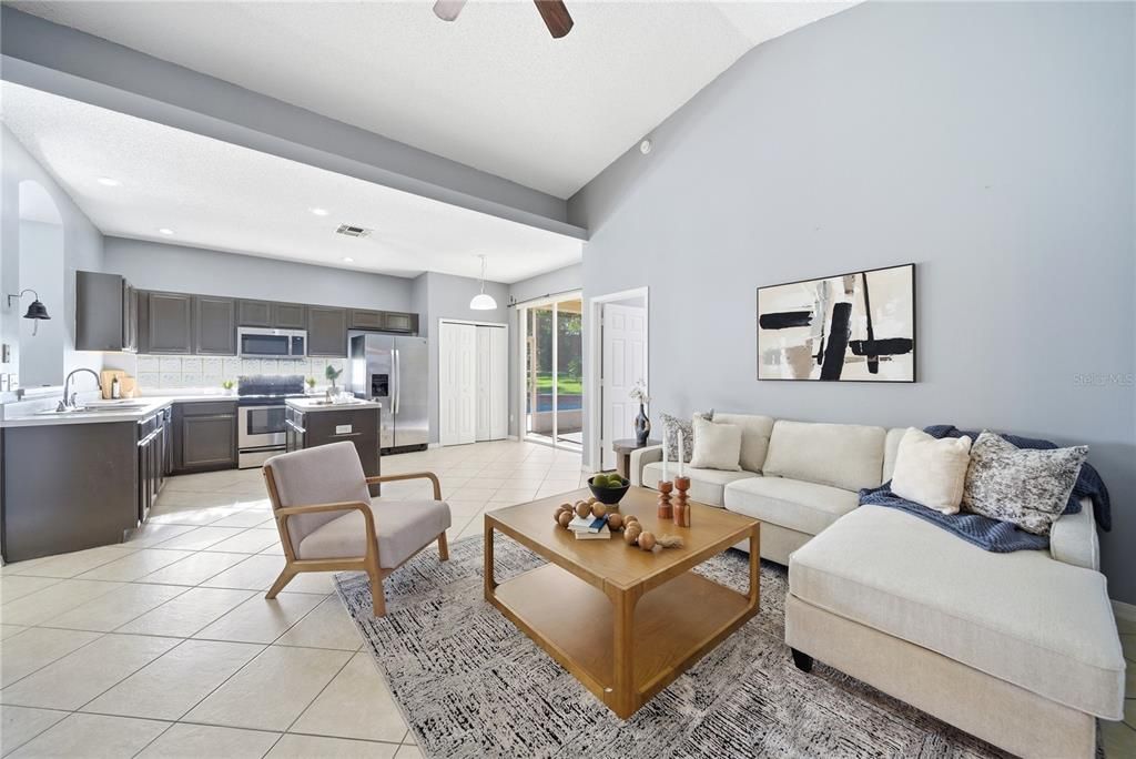 For Sale: $399,000 (3 beds, 2 baths, 1592 Square Feet)