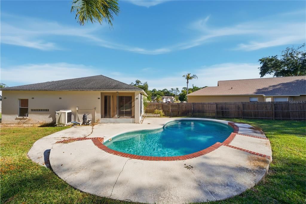 For Sale: $399,000 (3 beds, 2 baths, 1592 Square Feet)