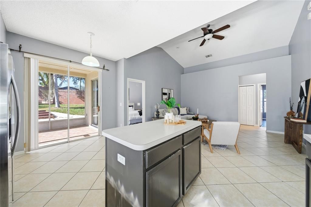 For Sale: $399,000 (3 beds, 2 baths, 1592 Square Feet)