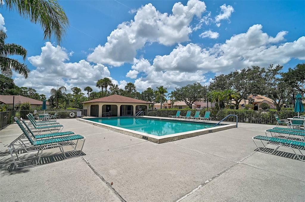 En Venta: $415,900 (3 camas, 2 baños, 1561 Pies cuadrados)