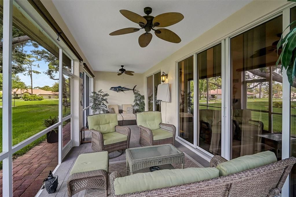 En Venta: $415,900 (3 camas, 2 baños, 1561 Pies cuadrados)