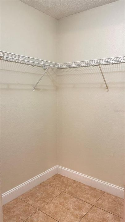 В аренду: $1,600 (2 спален, 2 ванн, 874 Квадратных фут)