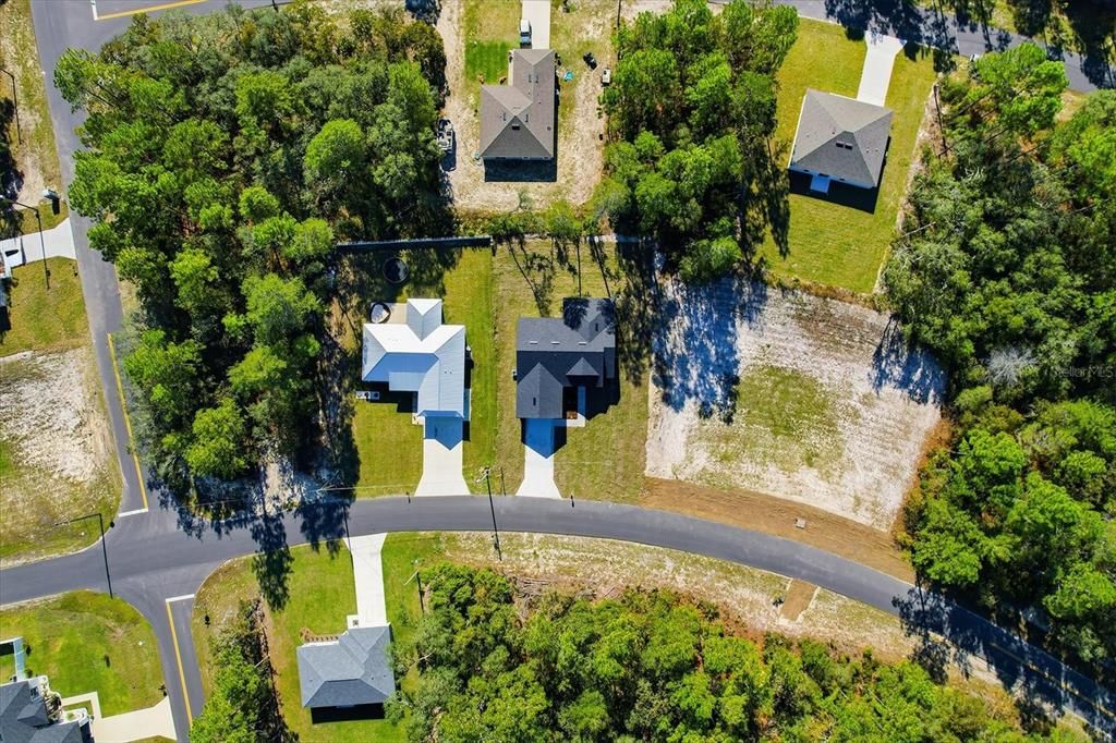 合同活跃: $299,000 (4 贝兹, 2 浴室, 1643 平方英尺)