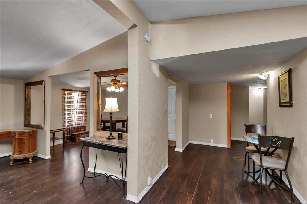 For Sale: $185,000 (4 beds, 3 baths, 2000 Square Feet)