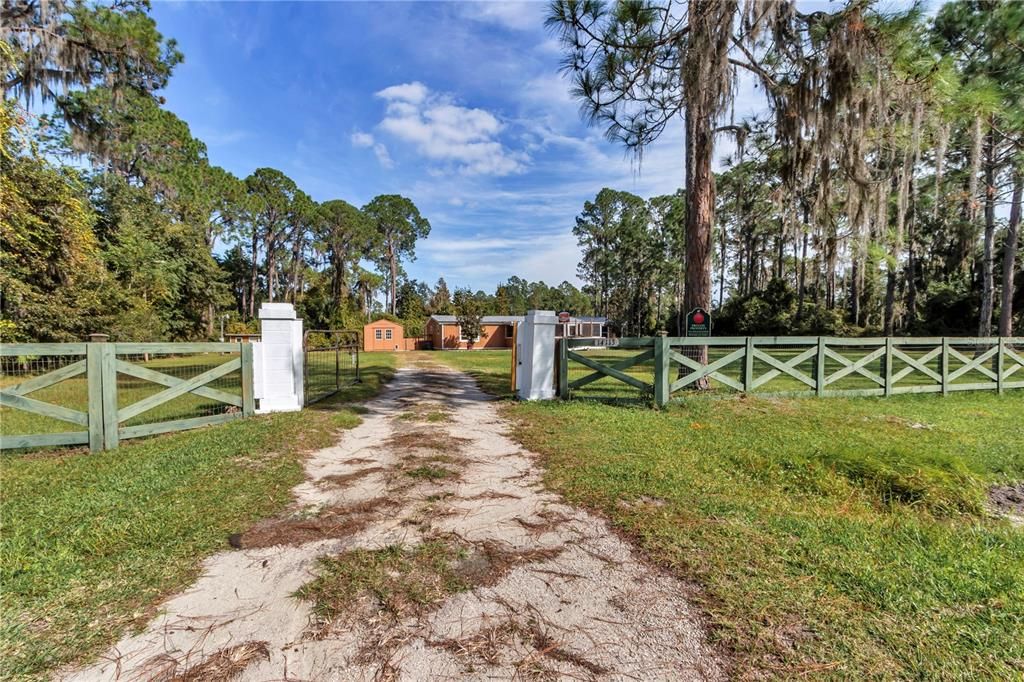 For Sale: $185,000 (4 beds, 3 baths, 2000 Square Feet)