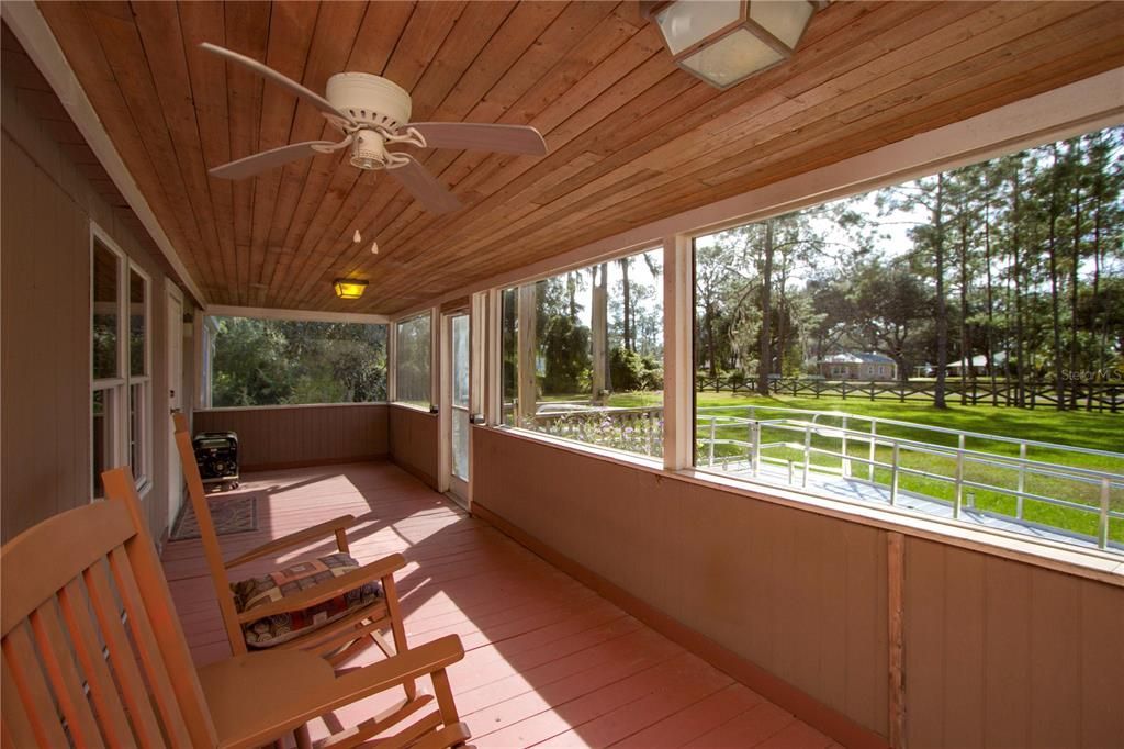 For Sale: $185,000 (4 beds, 3 baths, 2000 Square Feet)