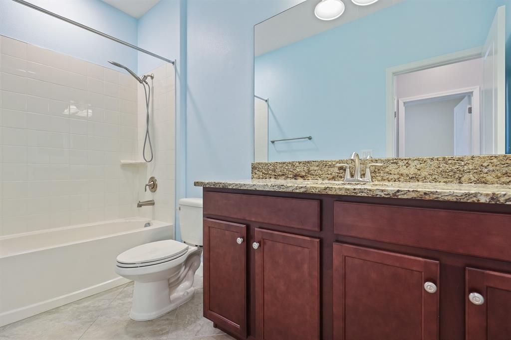 出租: $2,600 (3 贝兹, 2 浴室, 1957 平方英尺)