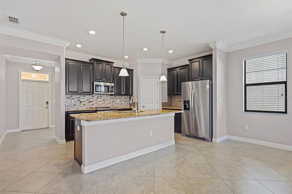 出租: $2,600 (3 贝兹, 2 浴室, 1957 平方英尺)