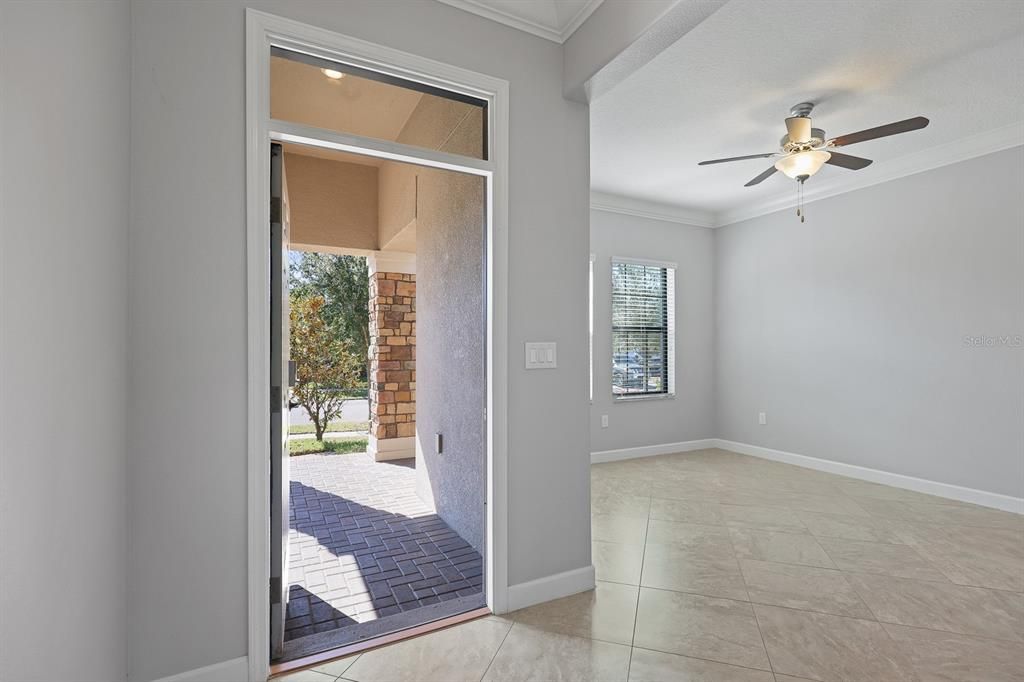 出租: $2,600 (3 贝兹, 2 浴室, 1957 平方英尺)