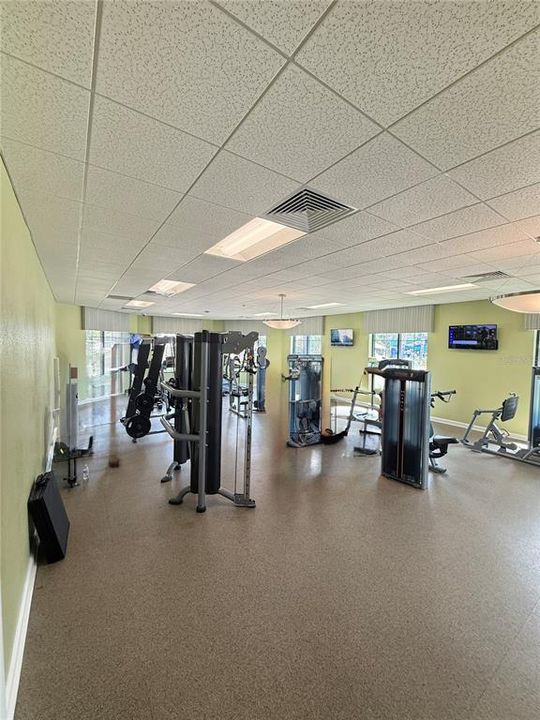 For Sale: $325,000 (2 beds, 2 baths, 1196 Square Feet)