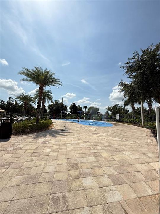 For Sale: $325,000 (2 beds, 2 baths, 1196 Square Feet)