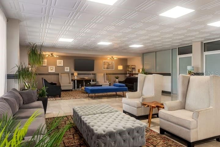 На продажу: $125,000 (1 спален, 1 ванн, 348 Квадратных фут)