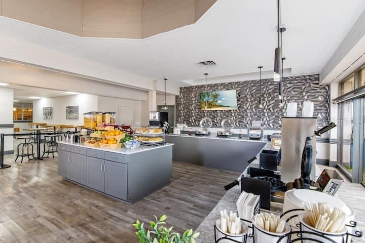 На продажу: $125,000 (1 спален, 1 ванн, 348 Квадратных фут)