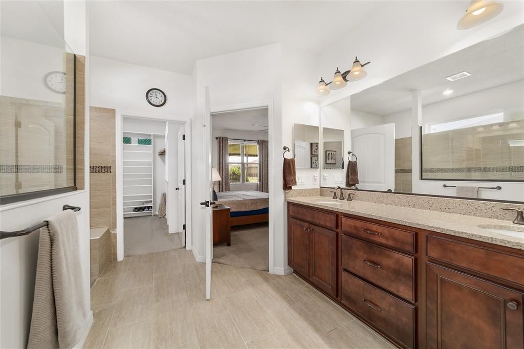 待售: $430,000 (2 贝兹, 2 浴室, 2298 平方英尺)