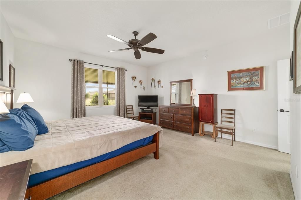 待售: $430,000 (2 贝兹, 2 浴室, 2298 平方英尺)