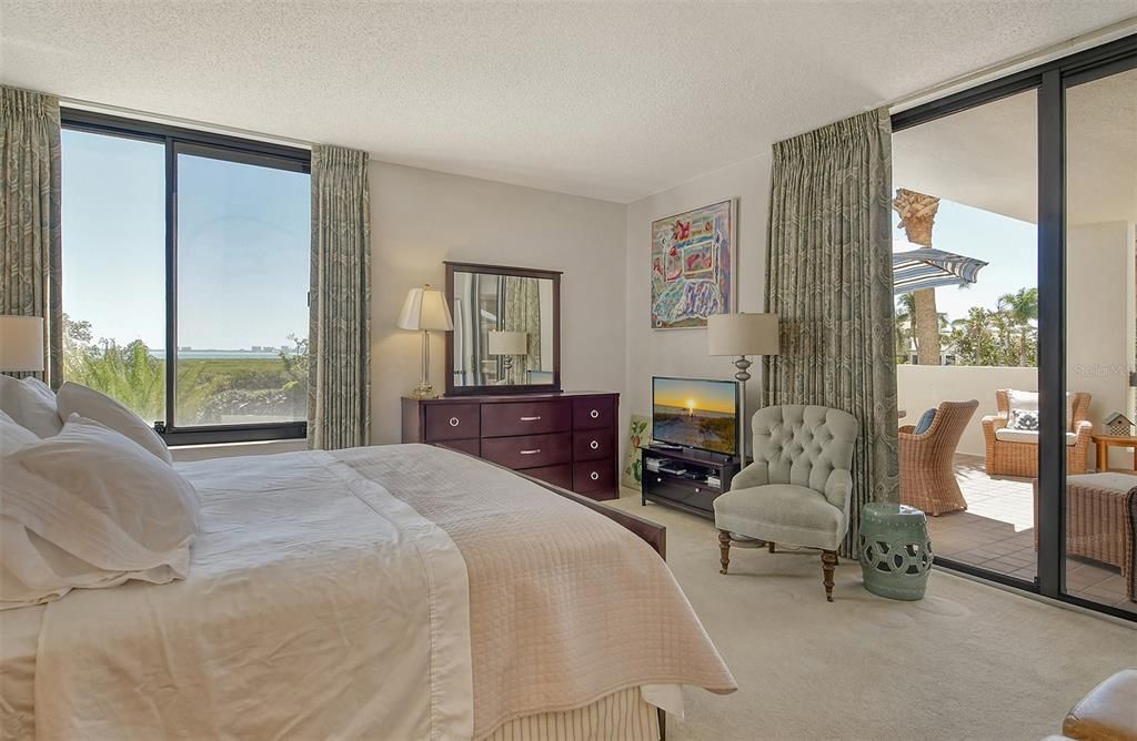 En Venta: $729,000 (2 camas, 2 baños, 1442 Pies cuadrados)